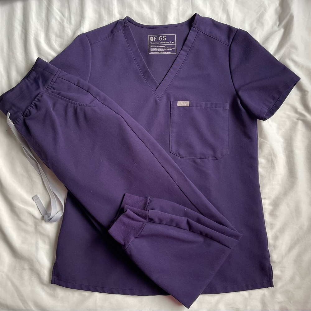 FIGS scrubs